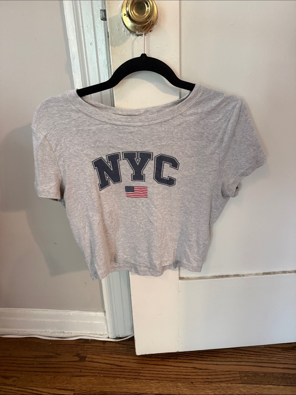 NYC Graphic Crop baby Tee - Light Gray